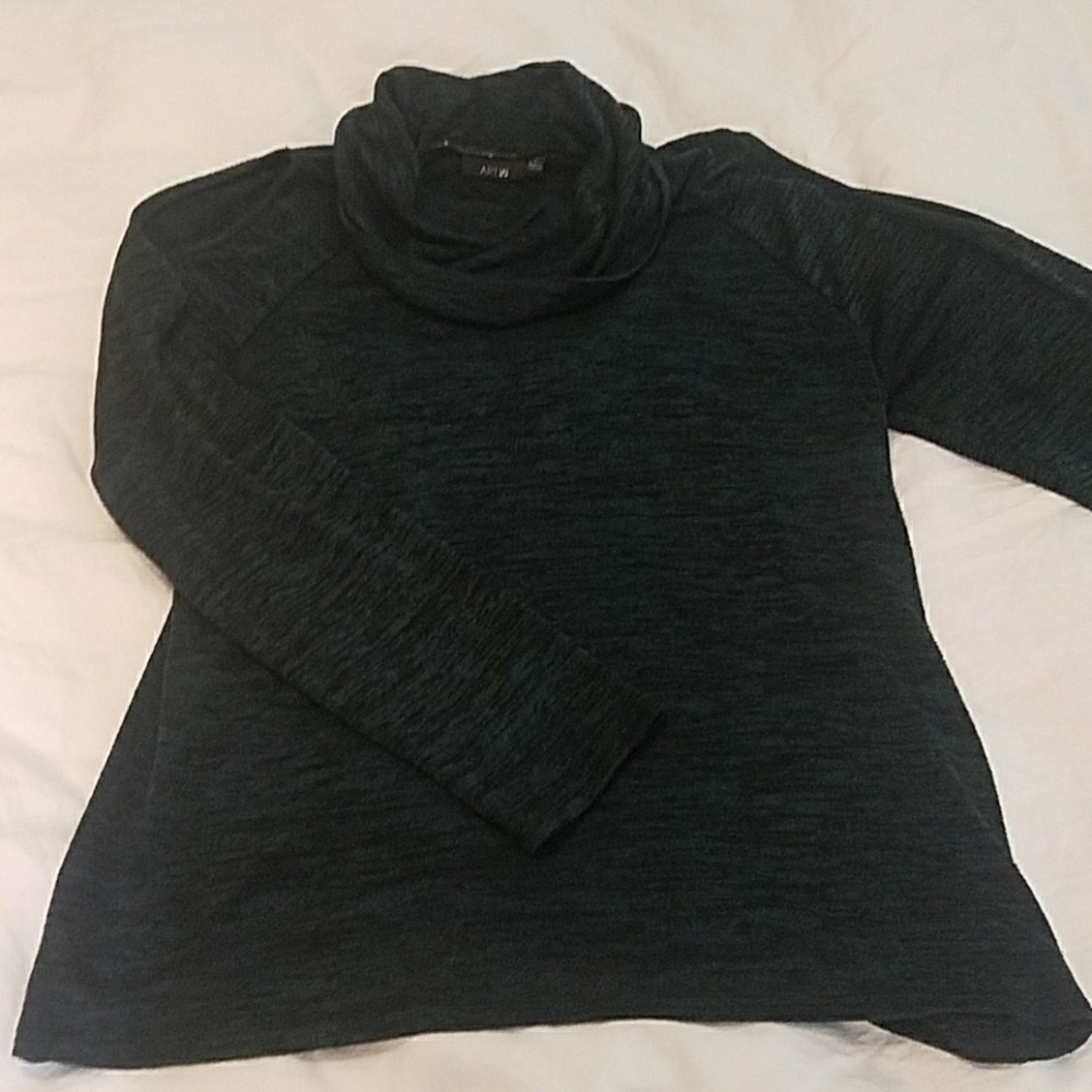 Apt 9 sweater